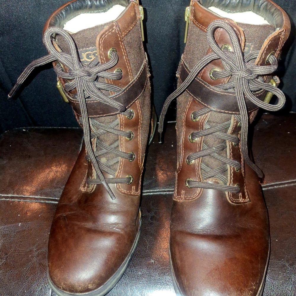 UGG Chocolate Brown Leather Combatt Boots. Size 8 Womens